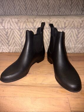J.Crew Chelsea Rain Boots - Sleek Slip-On Style